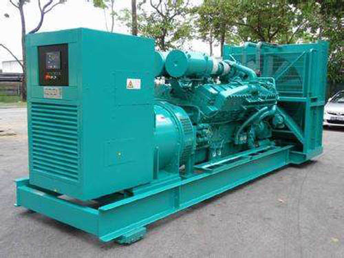 万宁如何选择适合 100KW 发电机的电缆长度?