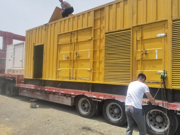 万宁除了负载情况和发动机维护,还有哪些因素会影响 200kw 柴油发电机的油耗?